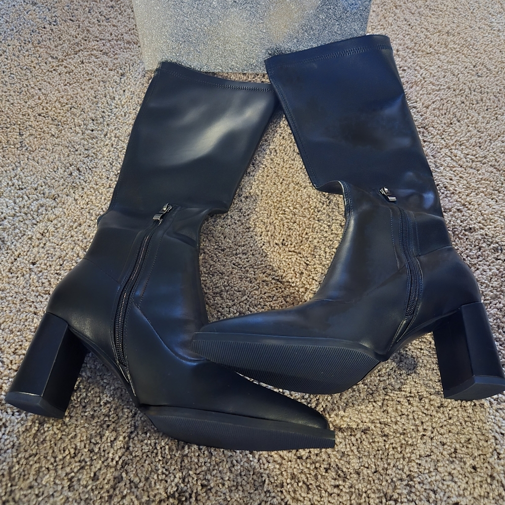 Women's Black Mid-Calf Block Heel Boots with Side Zip